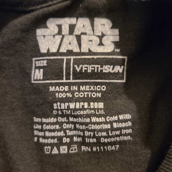 Star Wars Black Baby Yoda Graphic Tee (M) - Picture 2 of 4